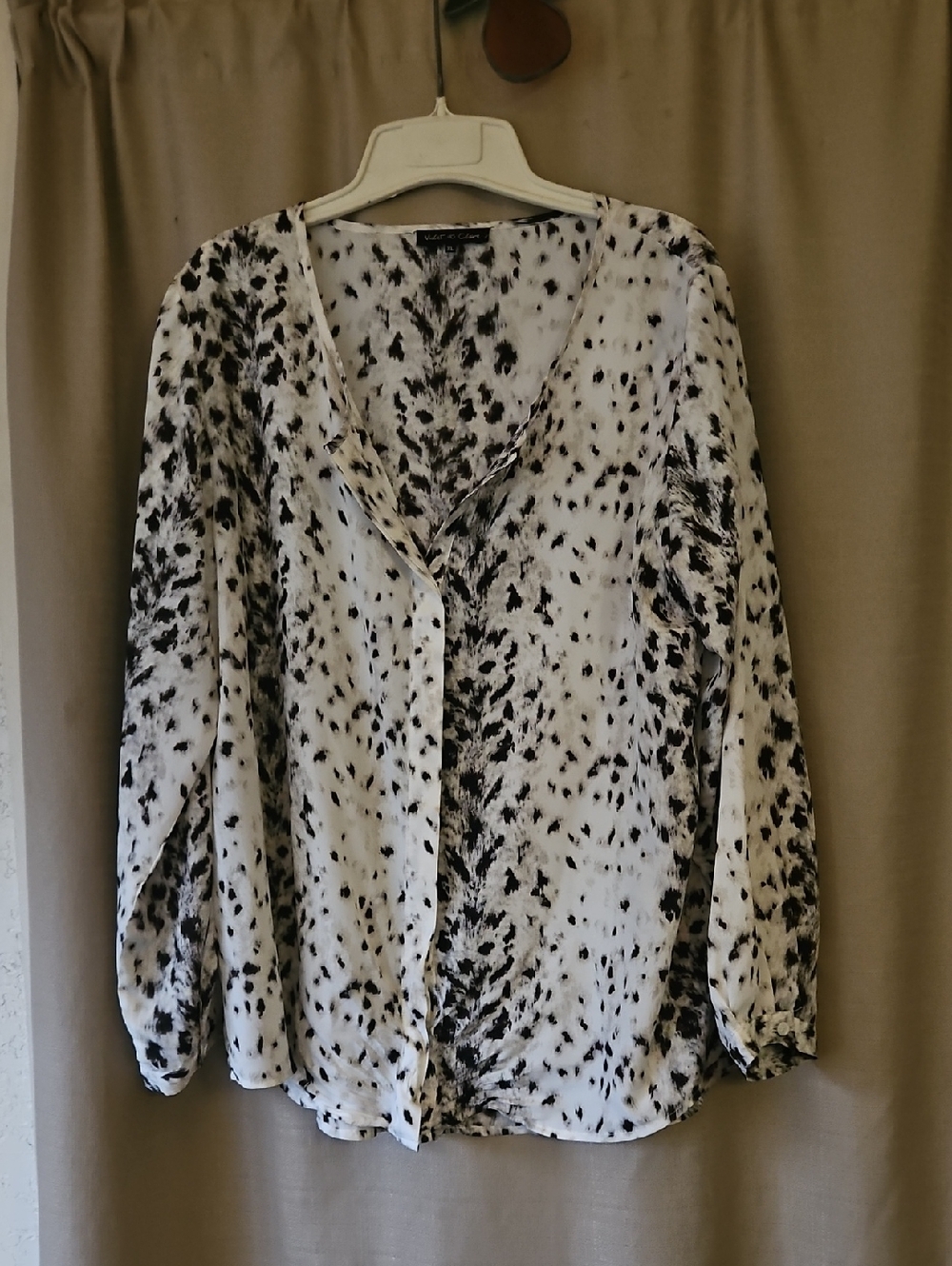 EUC Anthro Violet&Claire Top